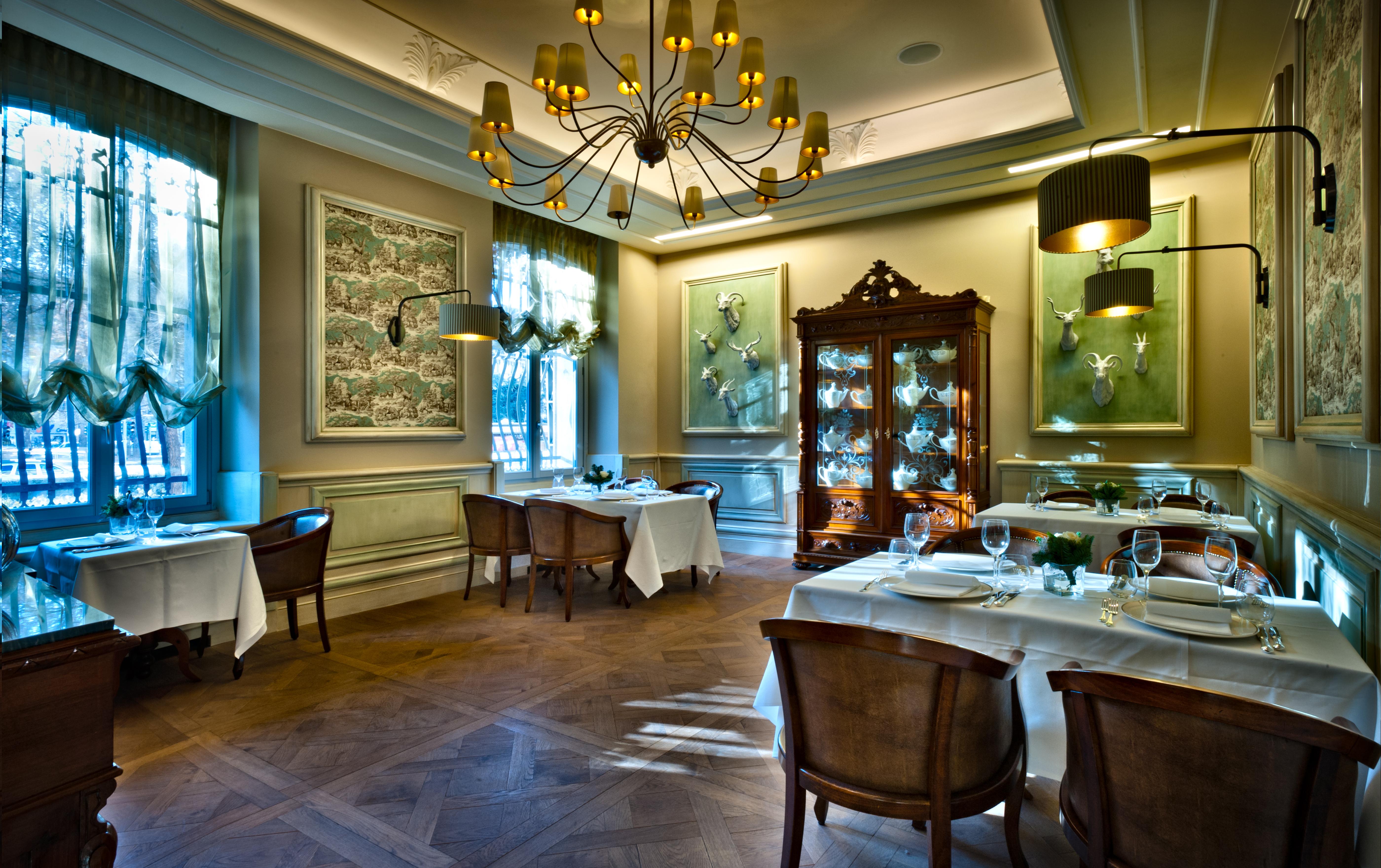 Chateau Monfort - Relais & Chateaux Milán Exterior foto Restaurant "Le Bistrot"